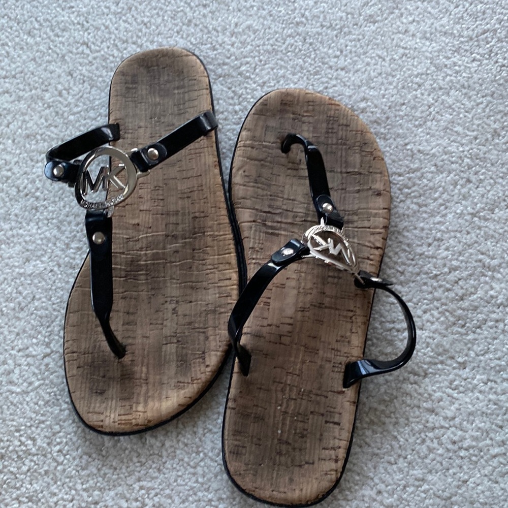 MK sandal